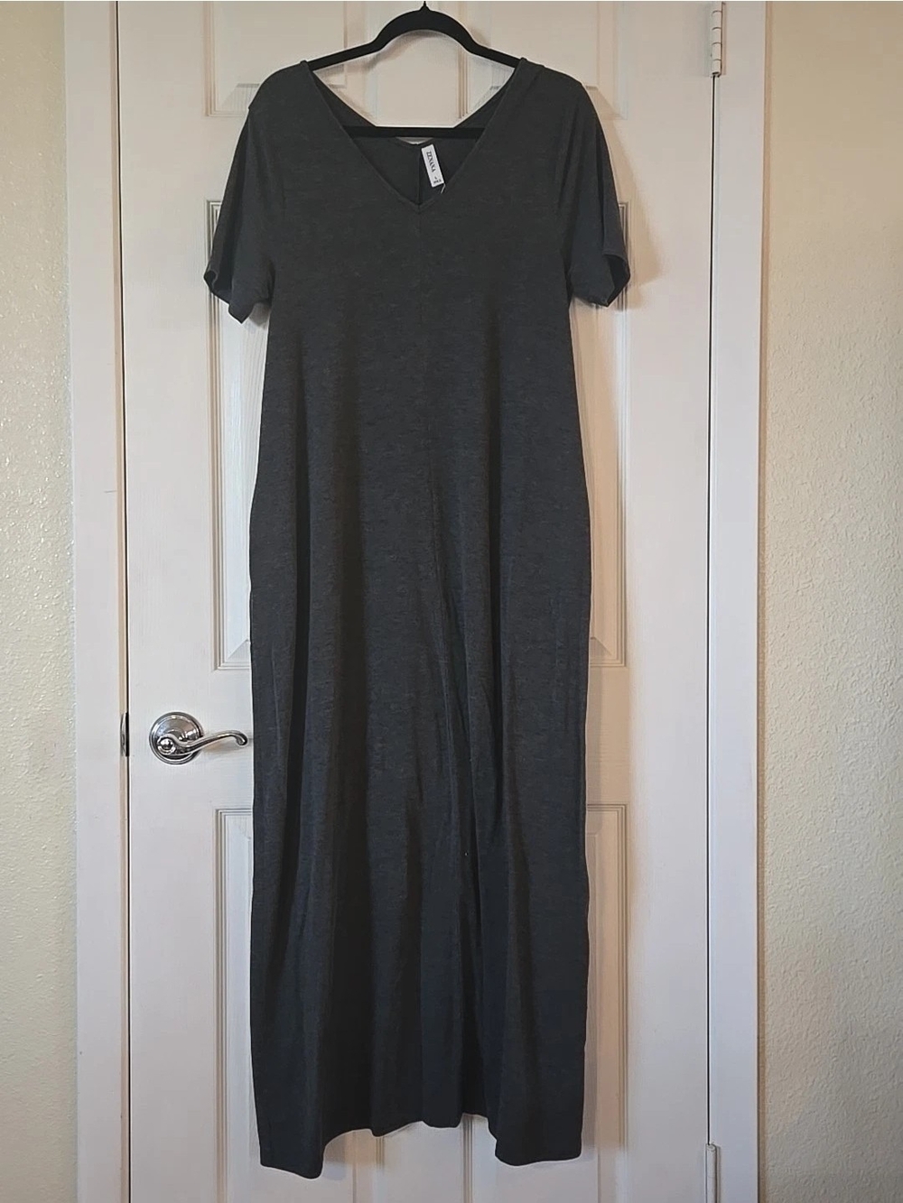 Women's V-Neck Short Sleeve Maxi Dress - Dark Gray